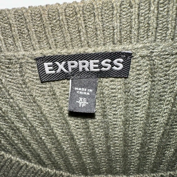 Express Green Studded Sweater Size: XS - Picture 4 of 9
